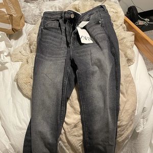 Zara Highwasited Black Flare Jeans